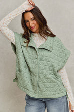 Load image into Gallery viewer, Triangle Quilted Oversized Vest
