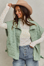 Load image into Gallery viewer, Triangle Quilted Oversized Vest

